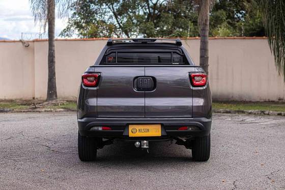 FIAT TORO 1.3 TURBO 270 FLEX ENDURANCE AT6 FIAT TORO 1.3 TURBO 270 FLEX ENDURANCE AT6